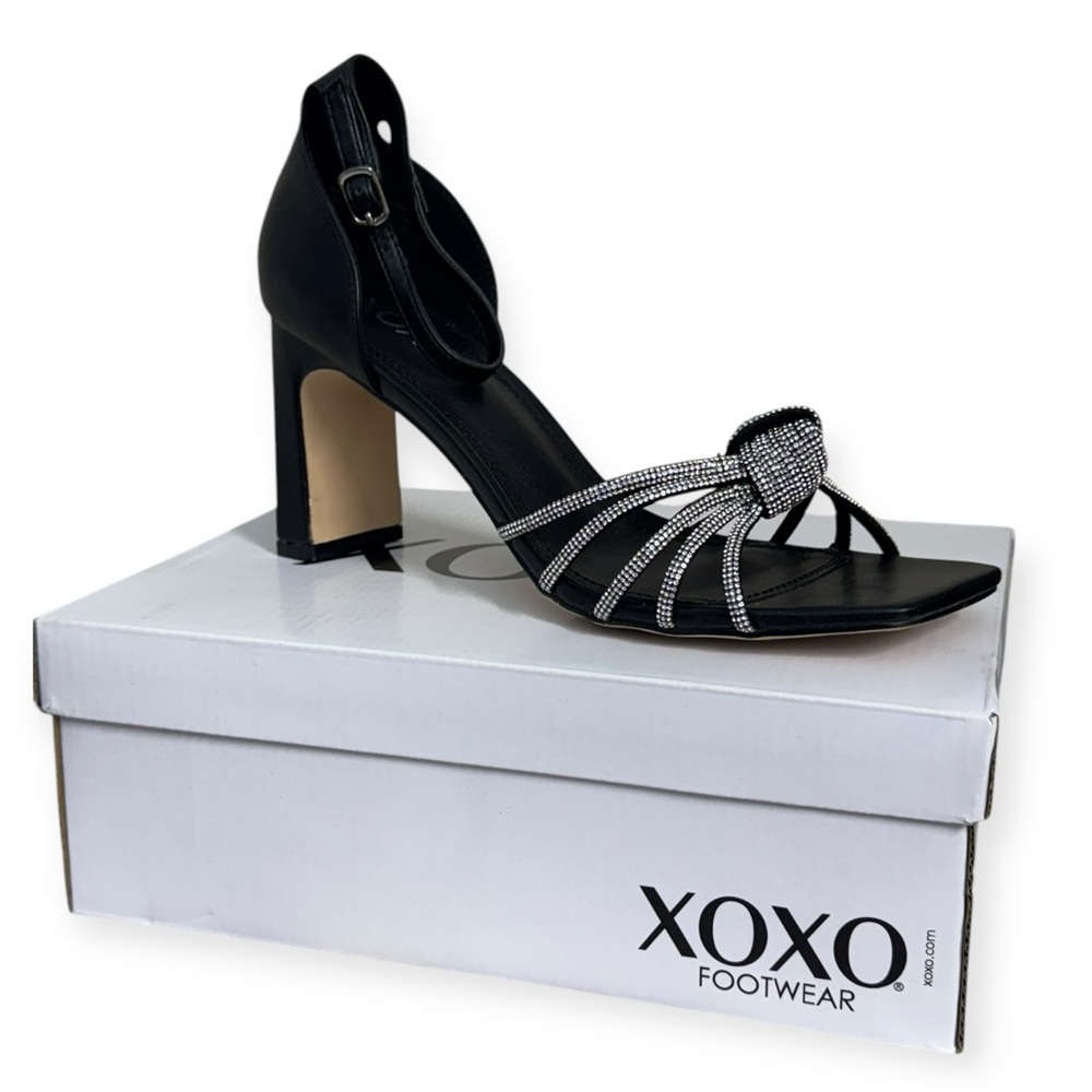 XOXO Black High-Heeled Sandals with Criss-Cross Straps